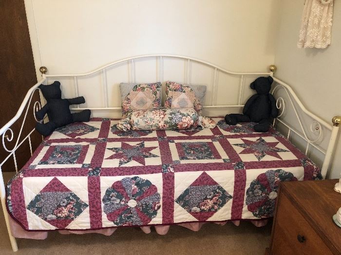 Metal Daybed