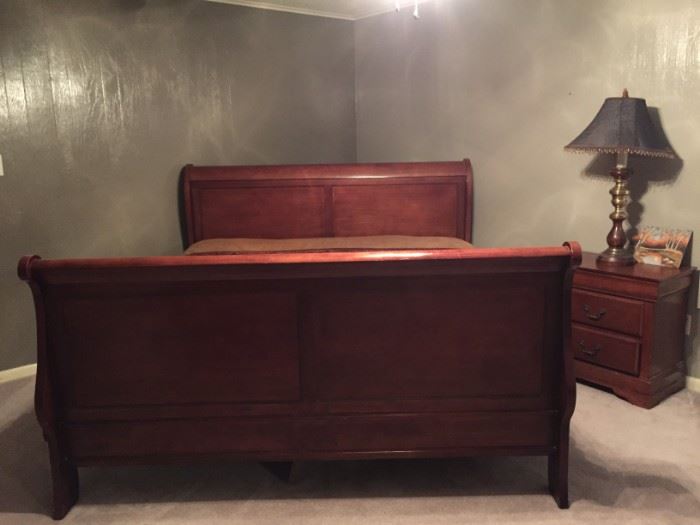 King sleigh bed, nightstand