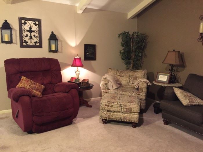 Large recliner, end tables, chair & 1/2 plus ottoman, lamps, couch, ficus tree