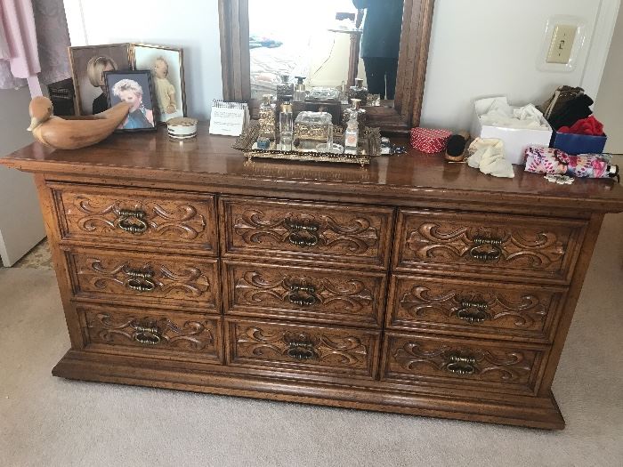 Drexel dresser with mirror