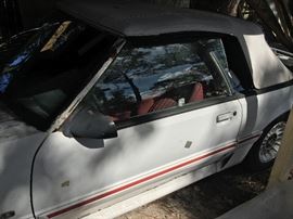 1980,s  Mustang 5.0 gt Convertible. Good running engine