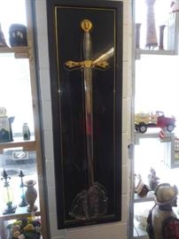 The Franklin Mint 45 in. Golden Legendary King Art ...