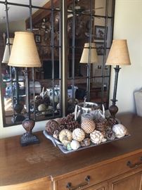 Natural, classic decor.