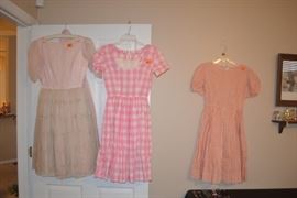 VINTAGE DRESSES