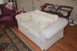 LOVESEAT