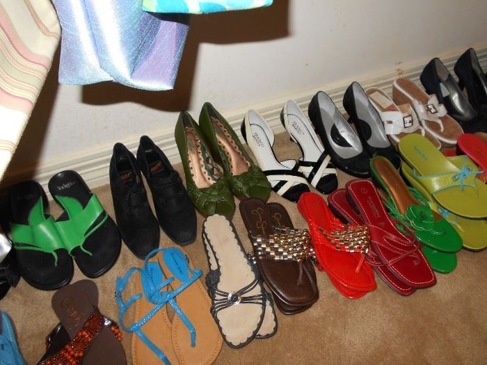 Have you ever seen so many great sandals?