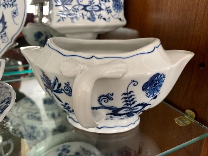 Large collection of vintage and antique Blue Danube china