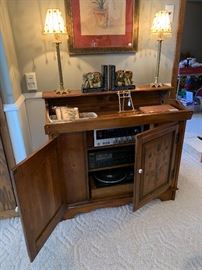 Vintage Magnavox Early American style console with built in speakers.  Technics cassette component sold separately