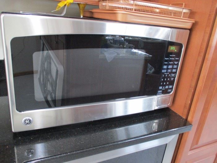 GE stainless steel microwave 