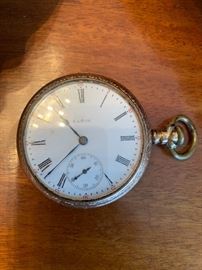 Antique rolled gold Elgin Dueber 15 jewel pocket watch in very good working condition 