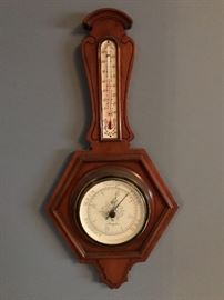 Wall clock with Thermometer