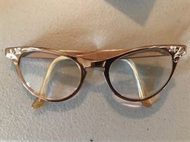 Art Craft vintage cat eye glasses. 