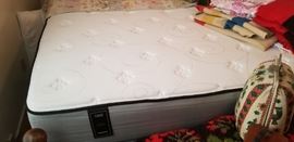 Very nice king size mattress