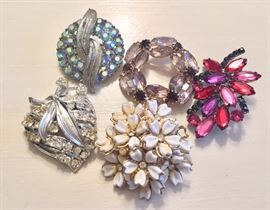 Vintage brooches 