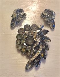 Weiss smoke and clear rhinestone jewelry set 
