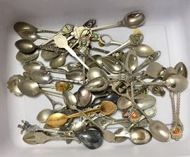 Loose souvenir spoons