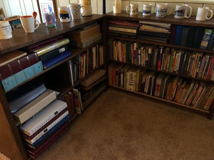 Bookcases Sunday buy it now $ 40 each