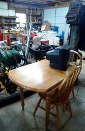 table w/2 chairs, small VHS TV
