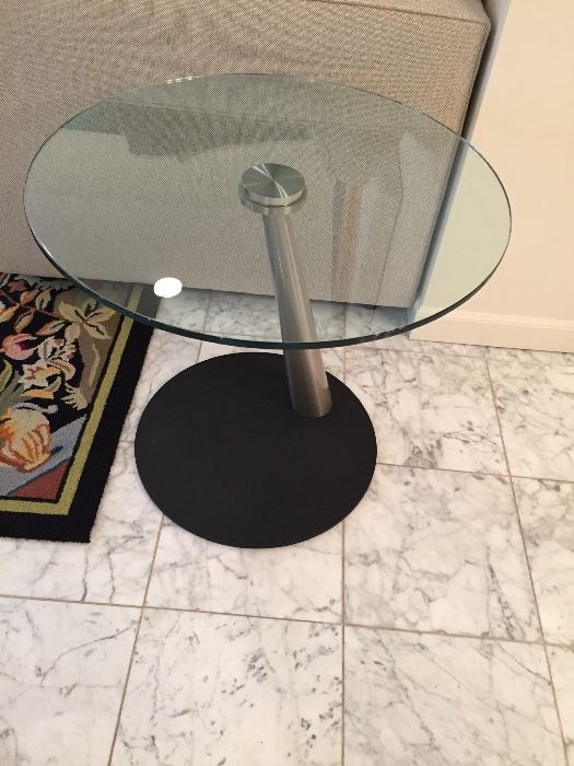 Contemporary Glass End/Accent table