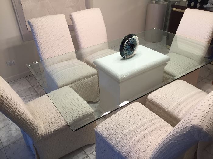 Contemporary Glass Top Dining table & 6 chairs