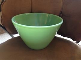 Large FireKing mixing bowl 50's
