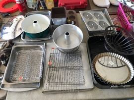 Baking pans