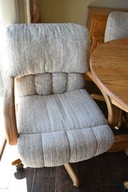 ROLLING CHAIR