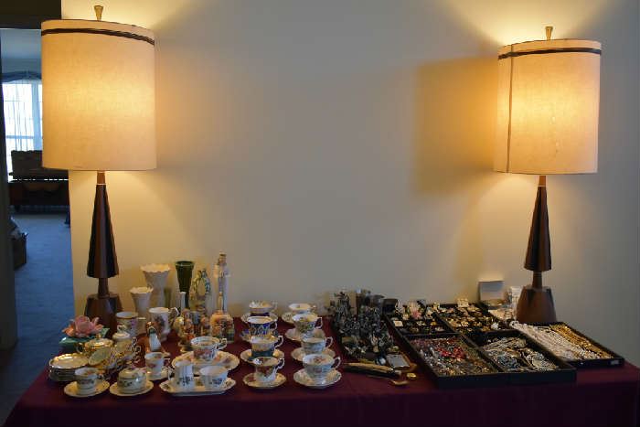 FRONT TABLE-JEWELRY, TEACUPS, HUMMELS, PEWTER WIZARDS