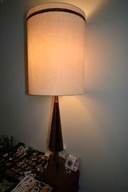 VINTAGE LAMP
