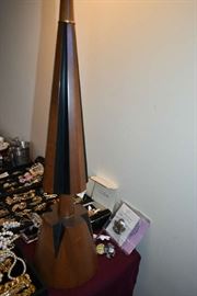 LAMP BASE