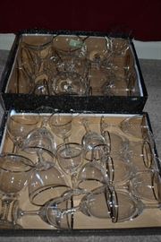 SILVER TRIM STEMWARE