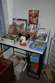 CRAFT TABLE, PUZZLES