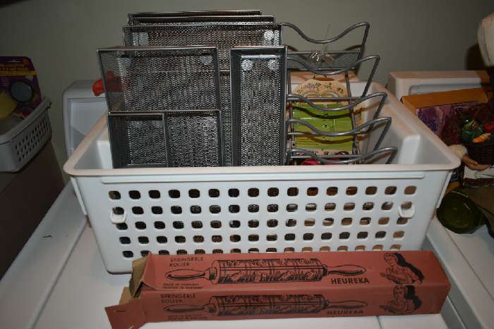 METAL ORGANIZERS