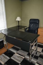MODERN DESK