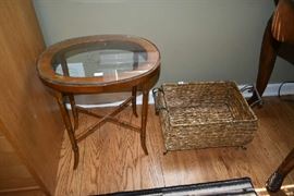 ACCENT TABLE, BASKET