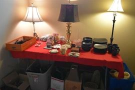 LAMPS, KNICK KNACKS, DISH SET