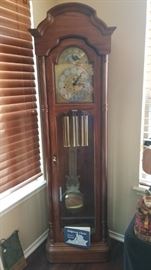 Ridgeway grandfather clock in perfect working order