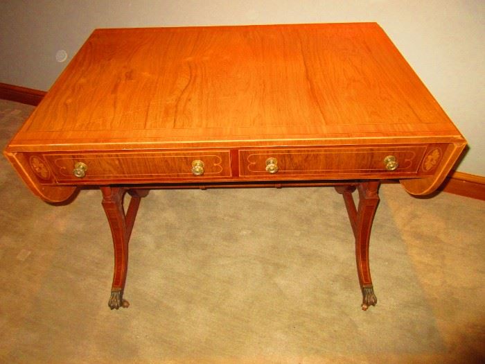 Two-drawer Pembroke table