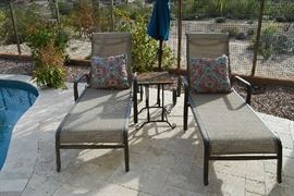 2 CHAISE LOUNGES