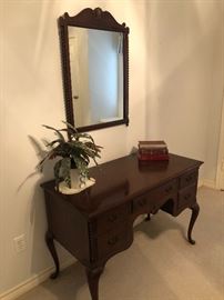 Great desk