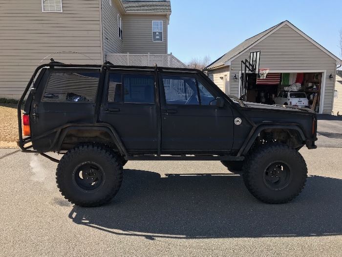 96 Jeep Cherokee custom roll cage, 35”tires