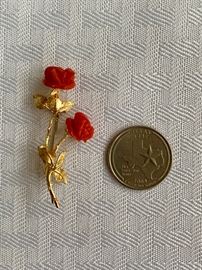 18k gold and coral brooch, Italy, UnoAErre
