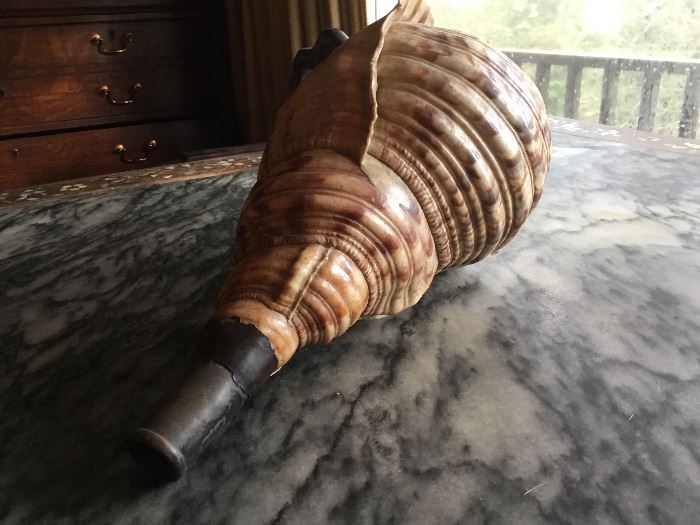 Japanese horagi (conch shell horn).