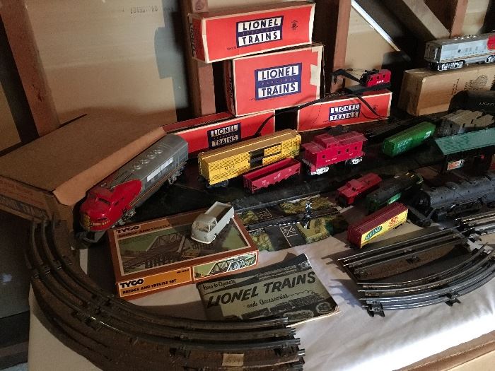 Lionel Train Set