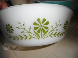 Pyrex Daisy