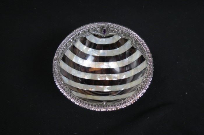 Gemset Silver Shell Bowl