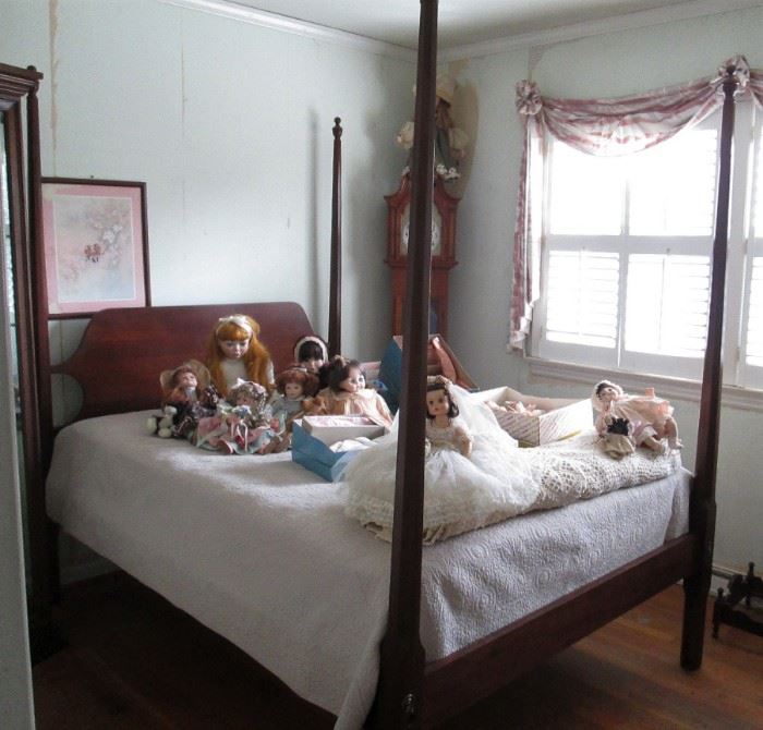 Craftique Pencil Poster Full Bed...Doll Collection