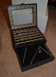 Pen display case with pens