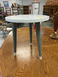 mid century 3 leg table with original formica top