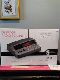 Desktop Radio Scanner  2000650 PRO-650